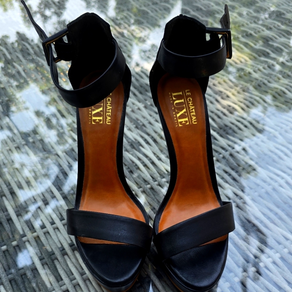 Le Chateau Luxe Black Heeled Sandals